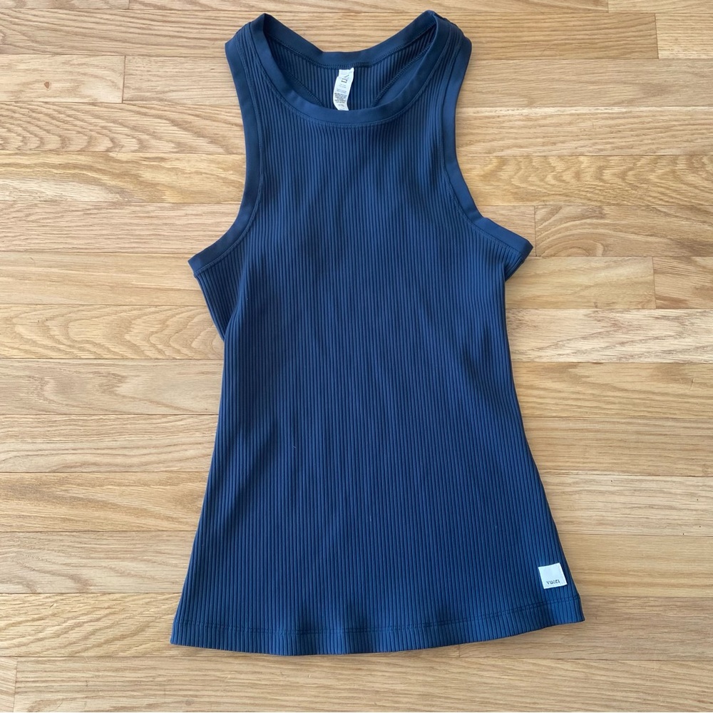 Vuori womens blue ribbed tank top x-small EUC